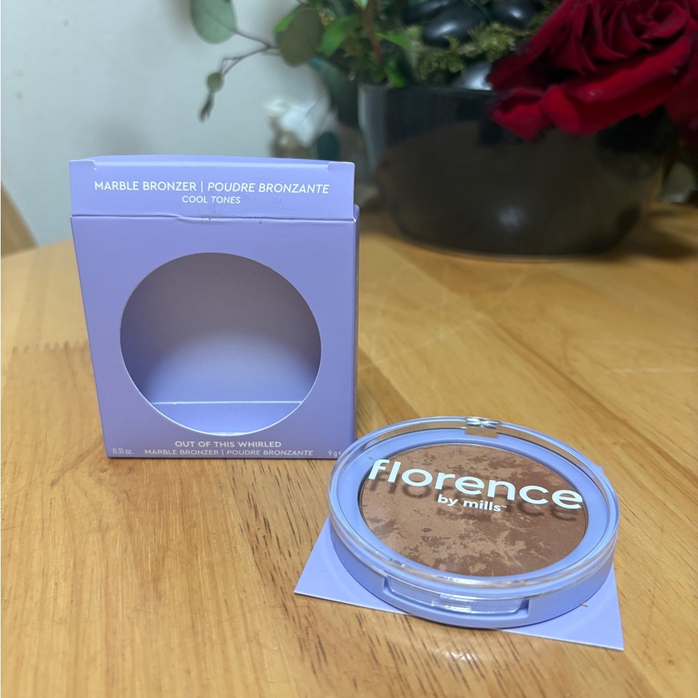 Florence By Mills ~ Out Of This Whirled ~ Marble Bronzer Cool Tones 9g BNIB, NEW